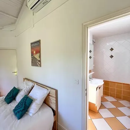 La Des 3 Pins Villa *